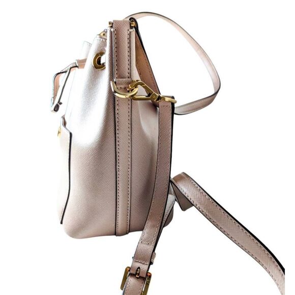 Michael Kors Greenwich Light Pink Bucket Bag - Picture 5 of 7